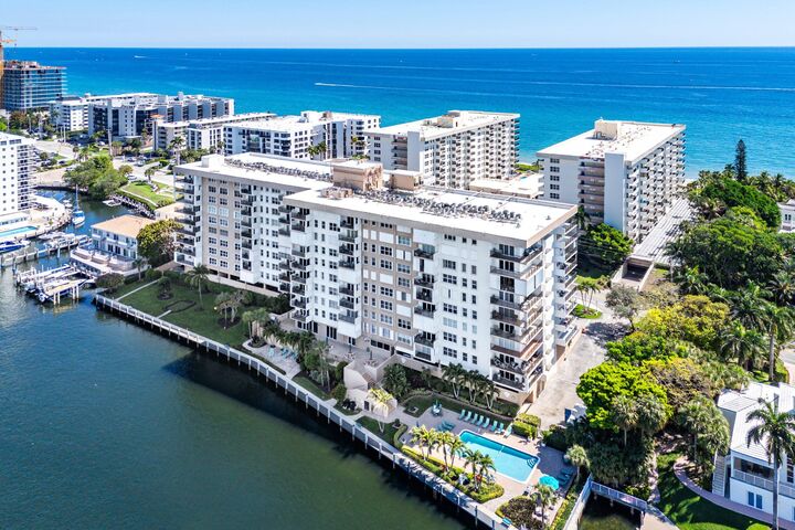 Property Photo:  1150 Hillsboro Mile 508  FL 33062 