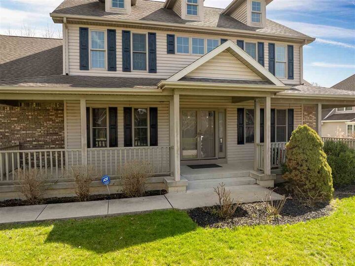 Property Photo:  1111 Danbury Lane  IN 47374 