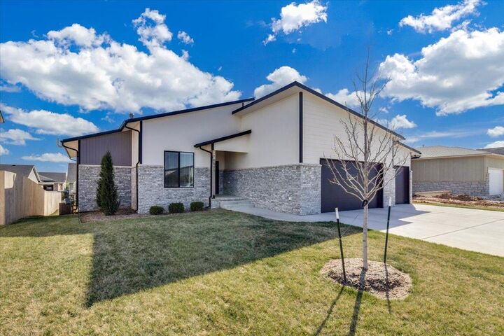 Property Photo: 10511 W Basil KS 67215