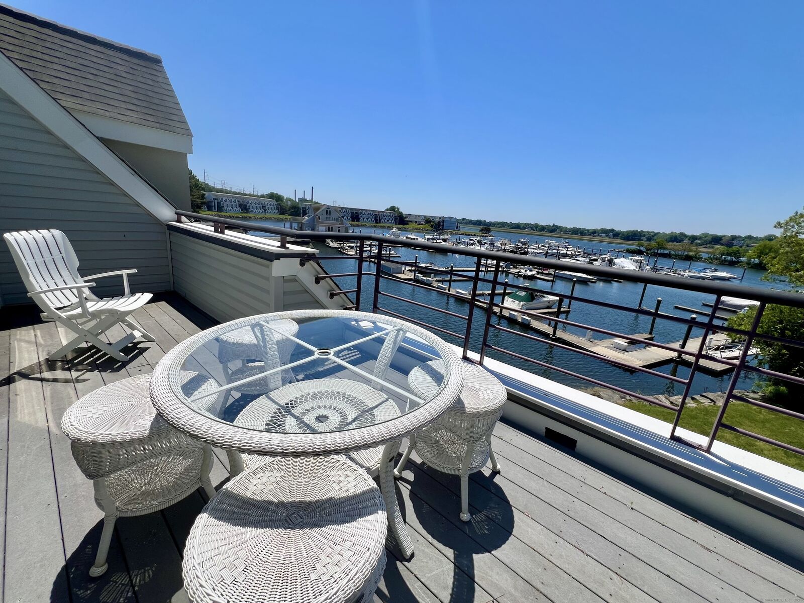 Property Photo:  131 Popes Island Road 131  CT 06461 