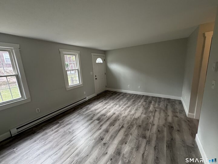 Property Photo:  239 Old Farms Road 5C  CT 06001 