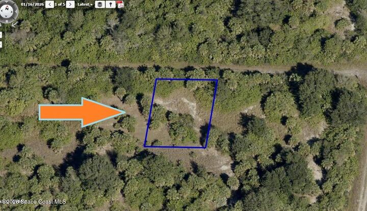 Property Photo: 718 Burgess Street SW FL 32908