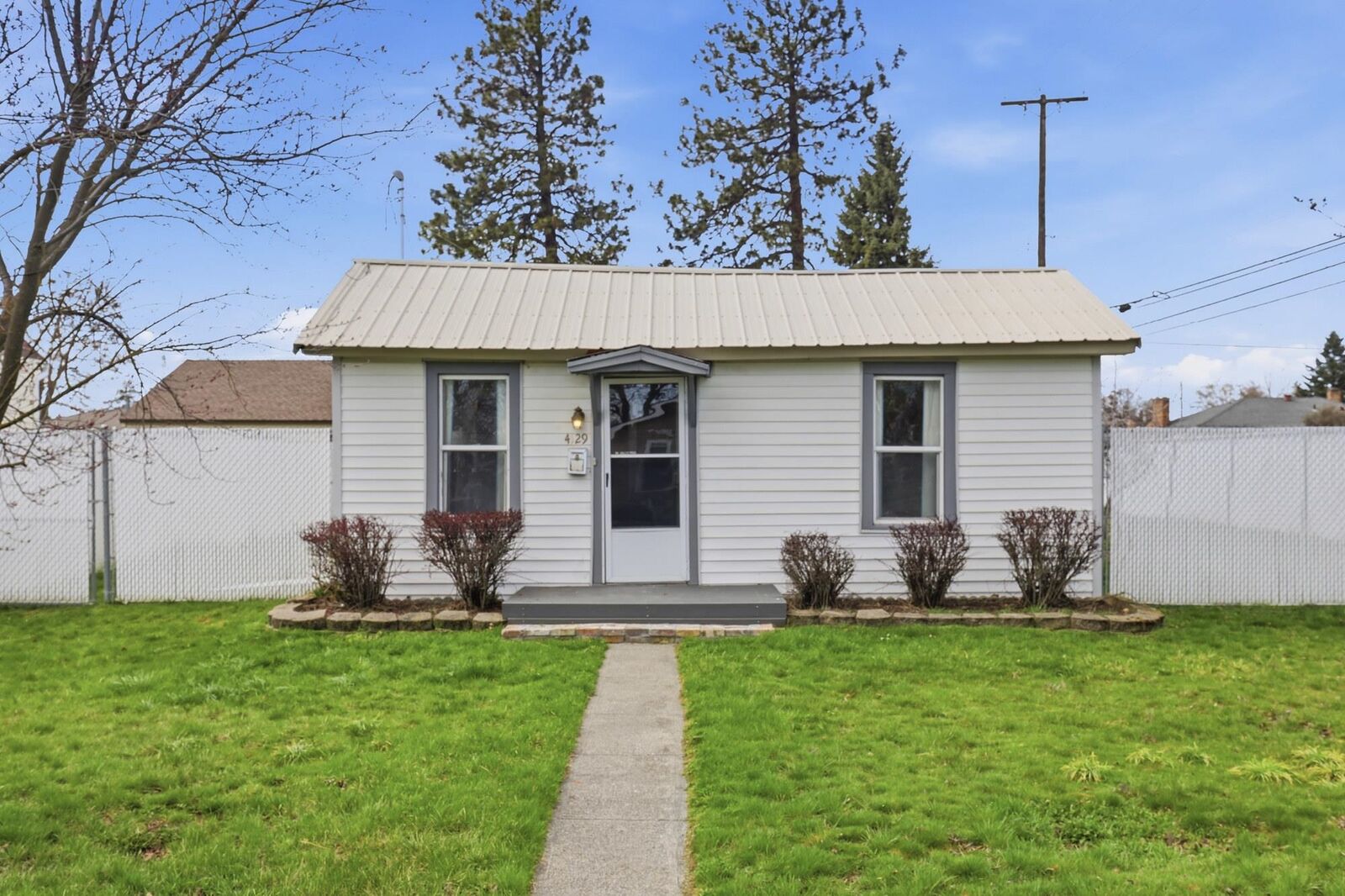 Property Photo:  4129 N Normandie St  WA 99205 