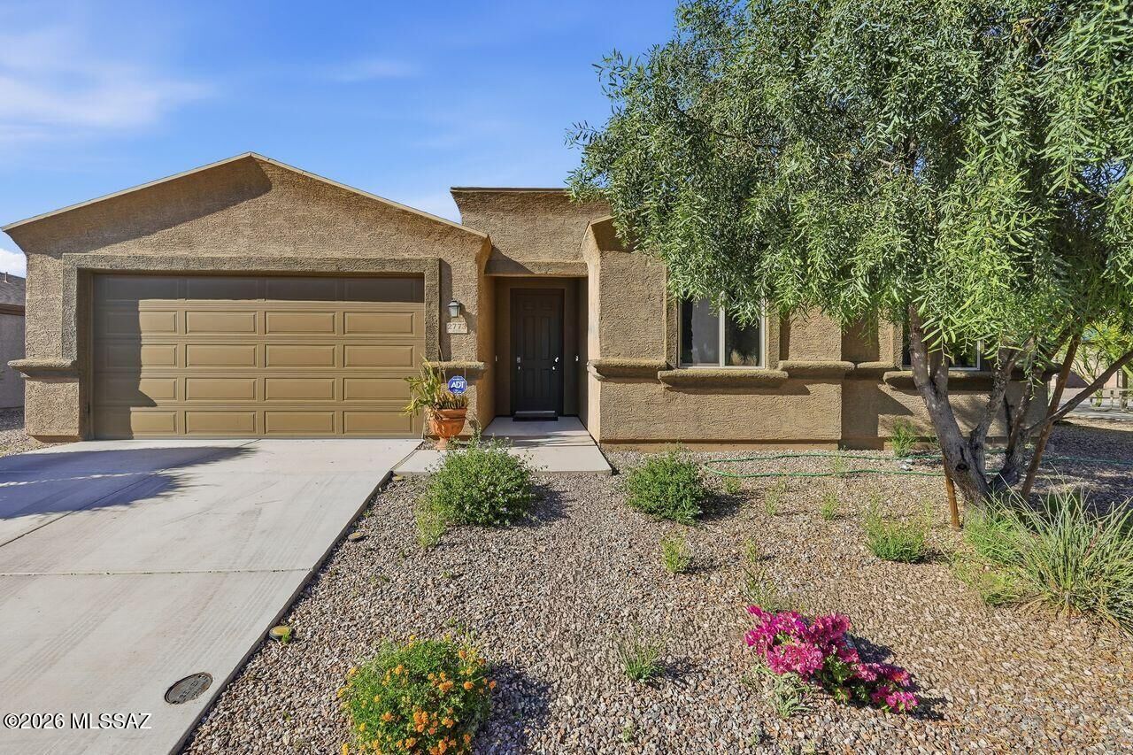 Property Photo:  2773 E Calle Tobo  AZ 85706 