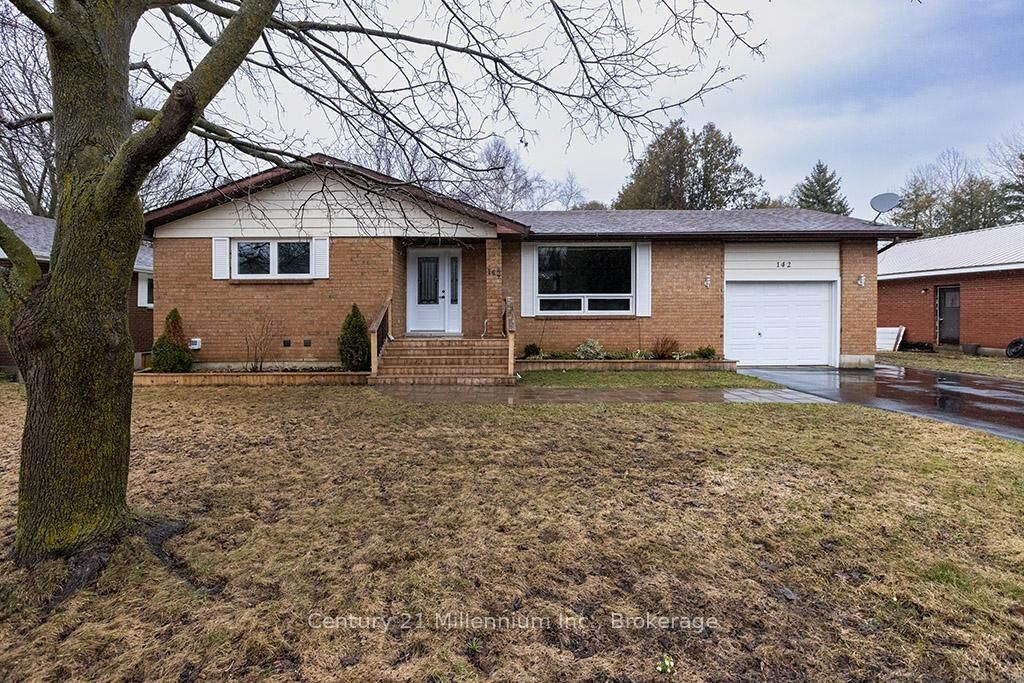 Property Photo:  142 Arthur Street  ON N0H 2P0 