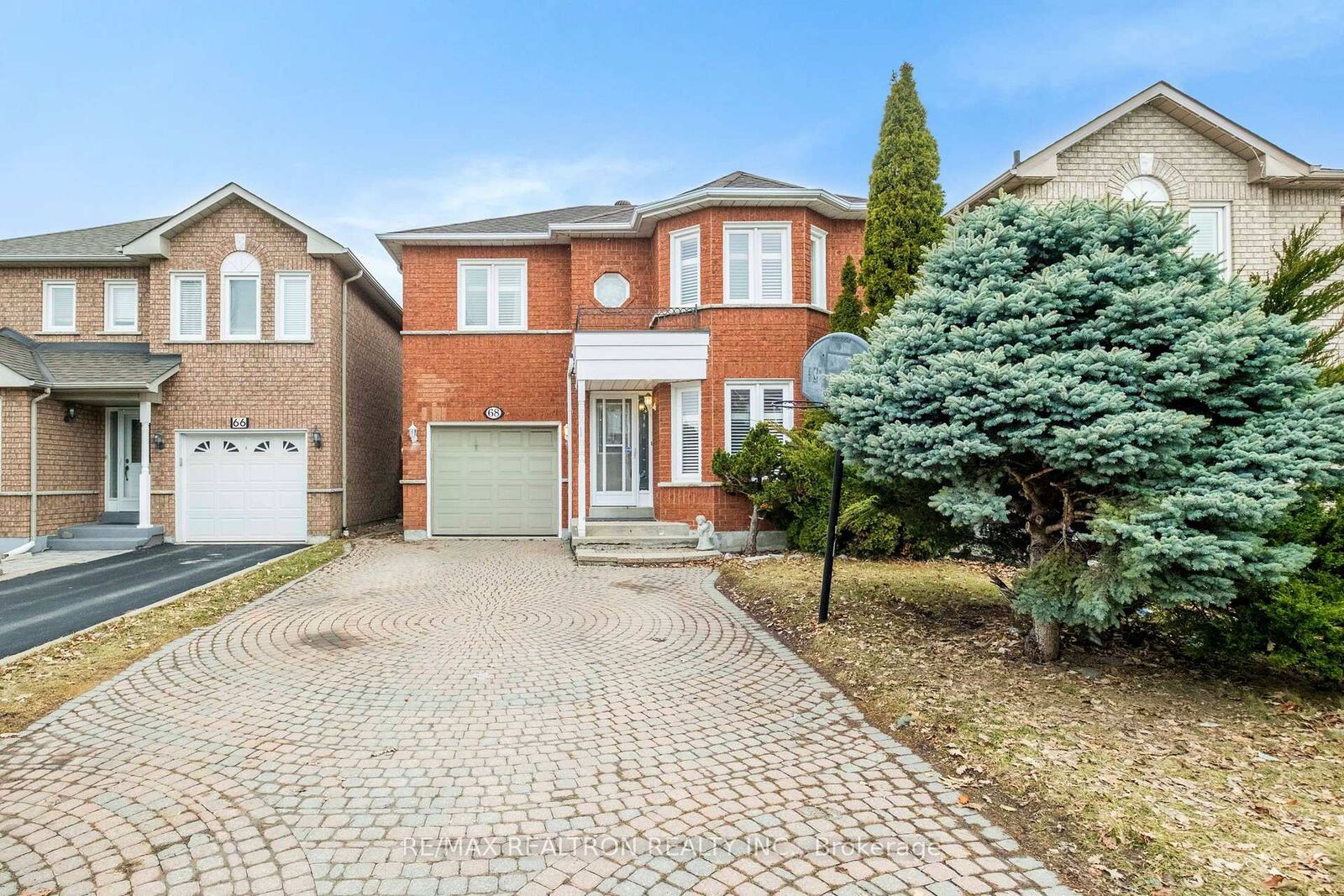 Property Photo: 68 Lavender Place ON L4L 9B3