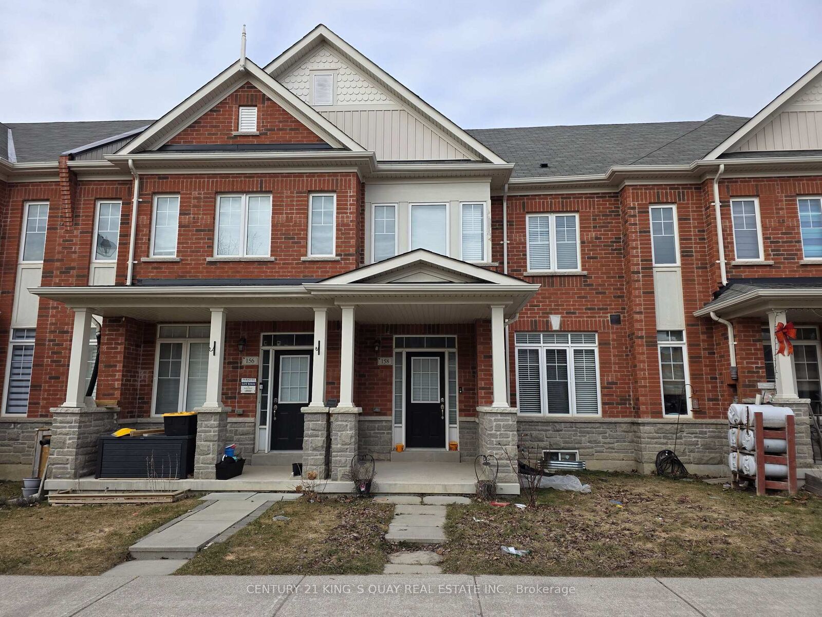 Property Photo: 158 Harbord Street ON L6C 0X1