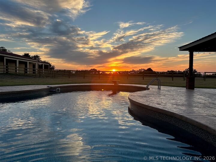 Property Photo:  107188 S 4570 Road  OK 74955 