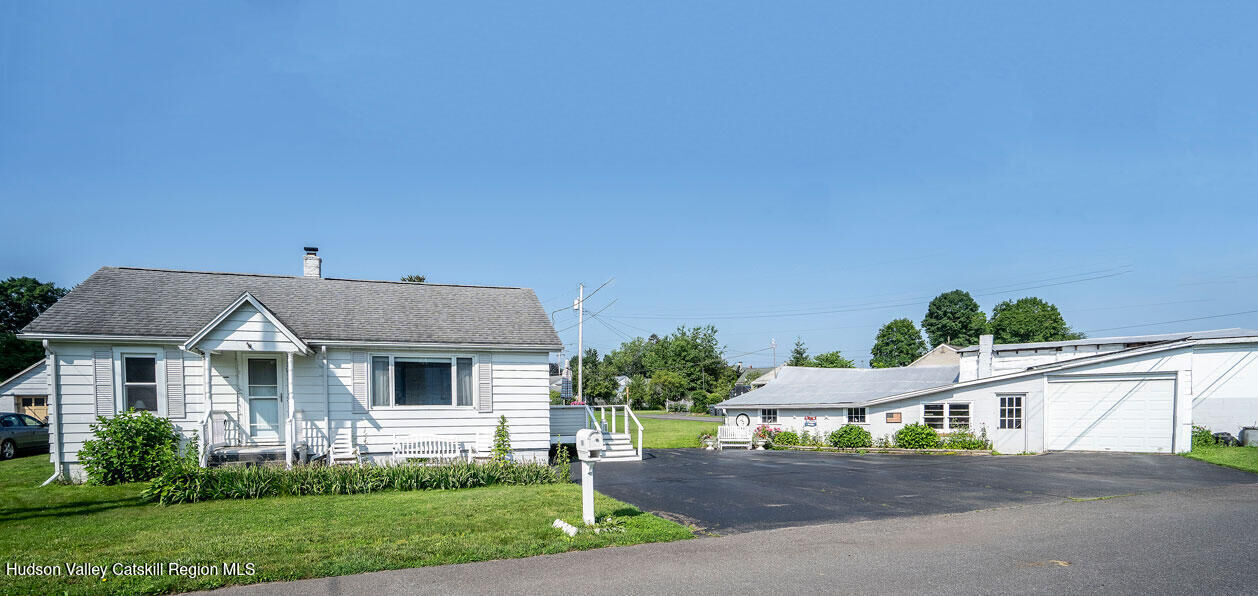 Property Photo:  101 Hinsdale  NY 12401 