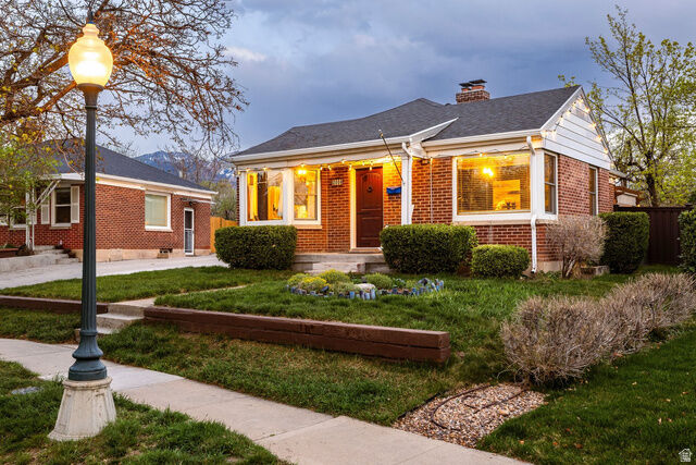 Property Photo:  2008 E Stratford Dr  UT 84109 