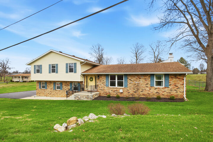 Property Photo:  2224 Cheviot Hills Drive  OH 45505 