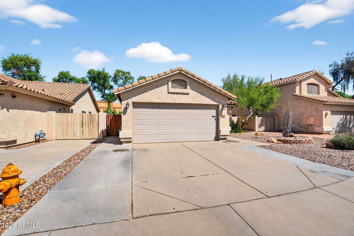 Property Photo:  1040 W Seagull Drive  AZ 85286 
