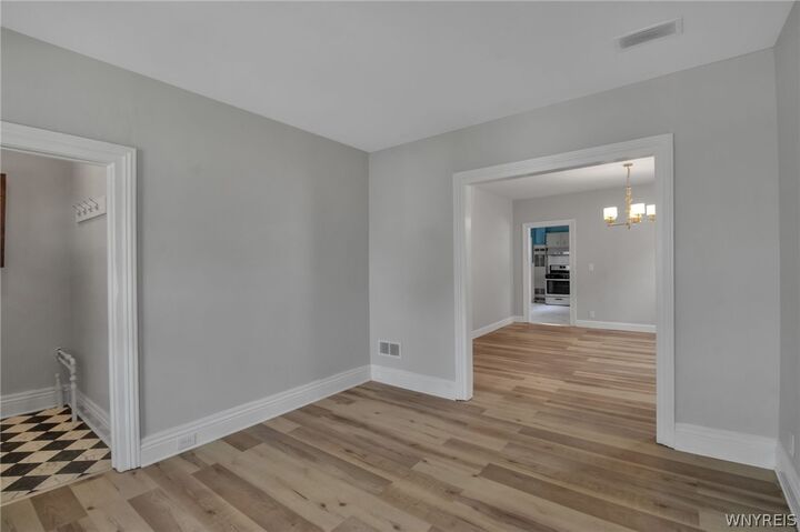 Property Photo:  23 Pooley Place  NY 14213 