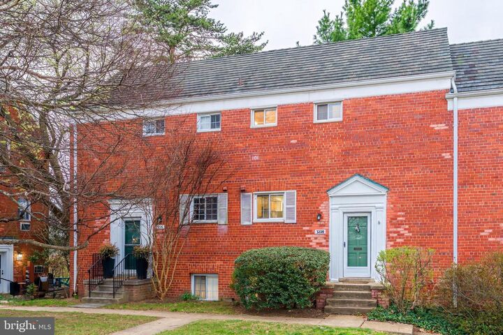 Property Photo: 3228 Wellington Road VA 22302