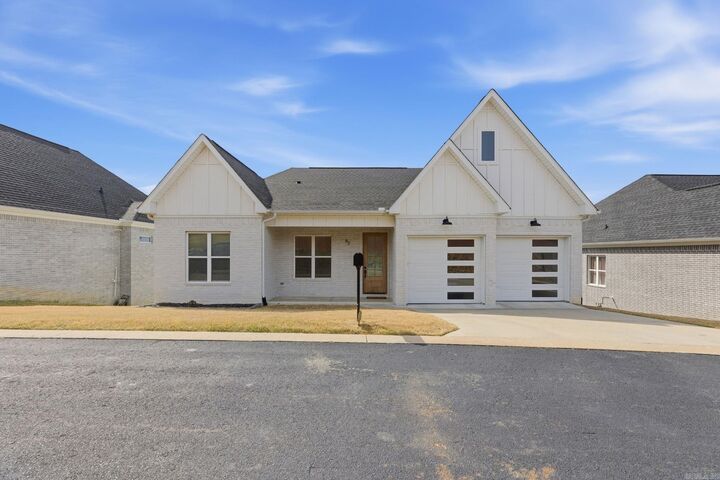 Property Photo:  83 Tournay Circle  AR 72223 