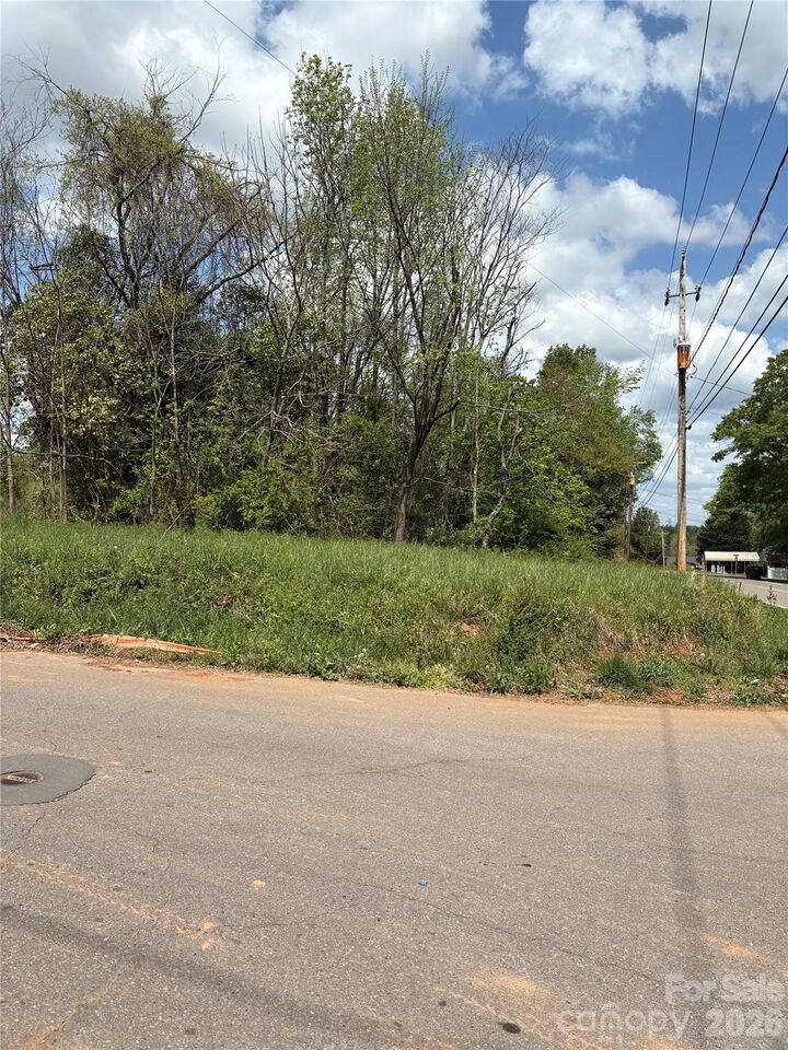 Property Photo:  221 Benfield Road  NC 28086 