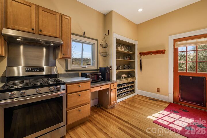 Property Photo:  251 Flint Street  NC 28801 