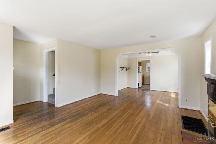 Property Photo: 7124 Sanoma Avenue OH 45243