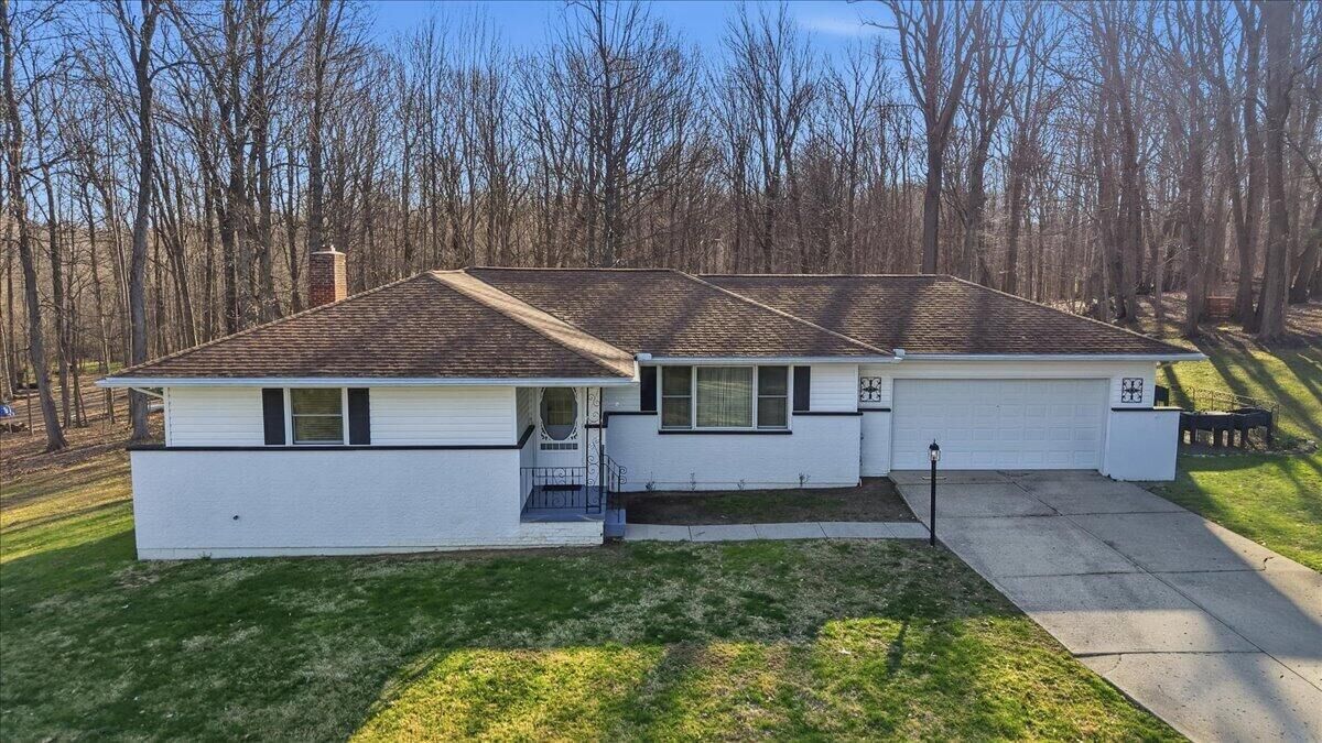 Property Photo:  14100 Old Mansfield Road  OH 43050 