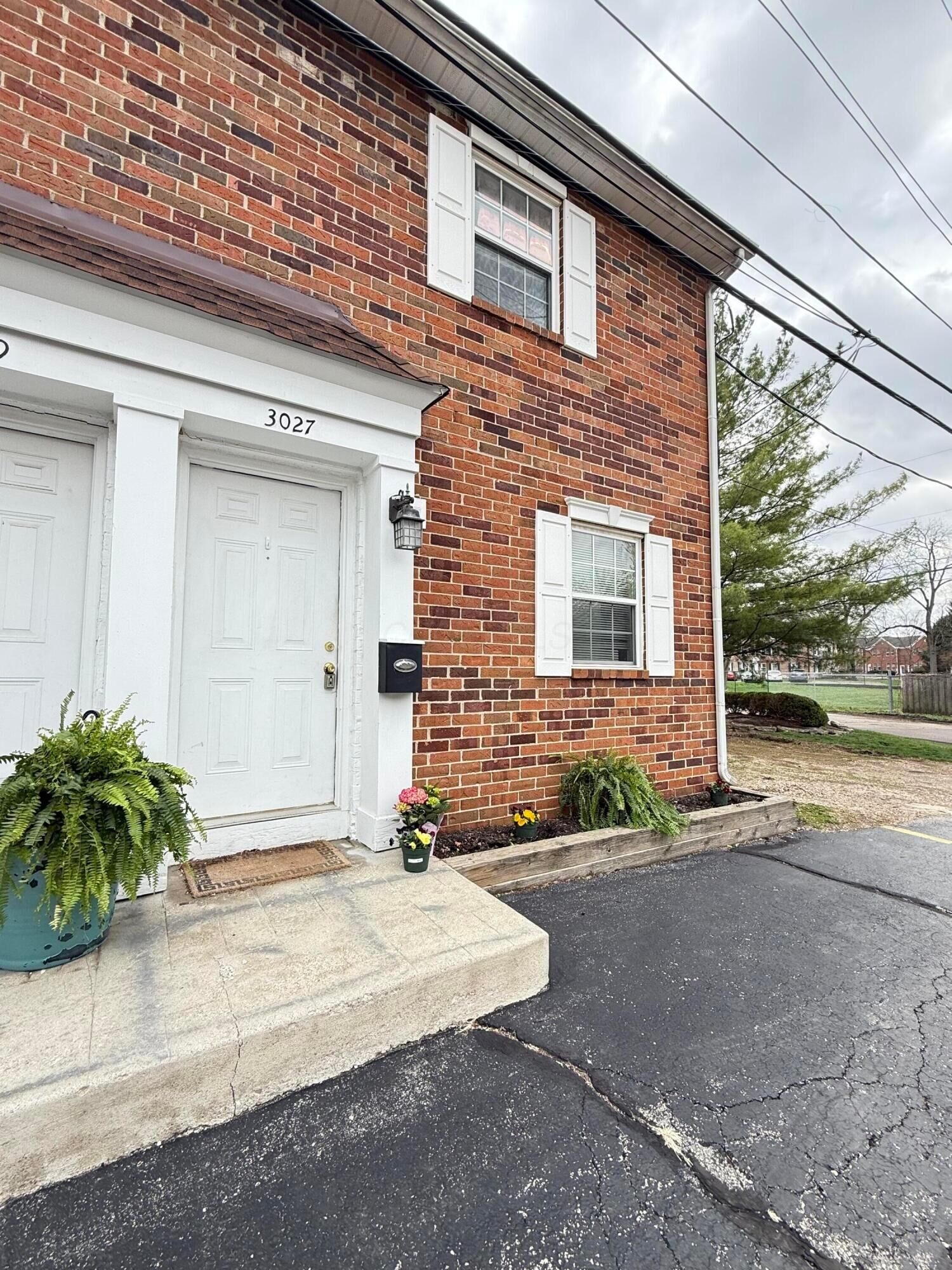 Property Photo:  3027 Sunset Drive  OH 43202 