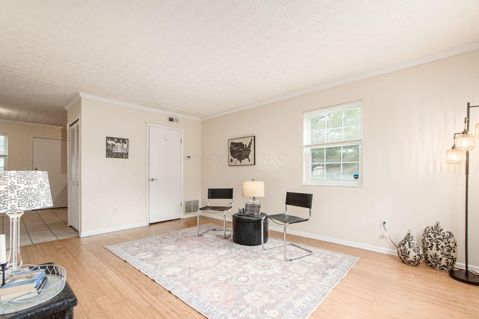 Property Photo:  3027 Sunset Drive  OH 43202 