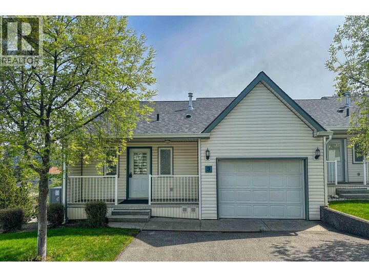 11 Eagle Crescent 9 — photo 1