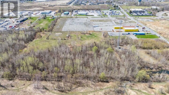 Property Photo:  820 Tollgate Road East  ON K6H 0C2 
