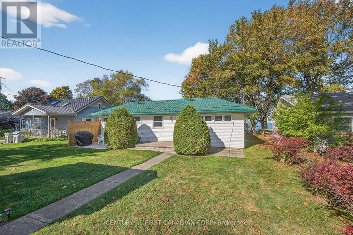 Property Photo:  71825 Sunview Avenue  ON N0M 1N0 