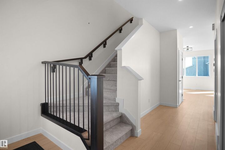Property Photo: 1011 14 Avenue NW AB T6T 2N5