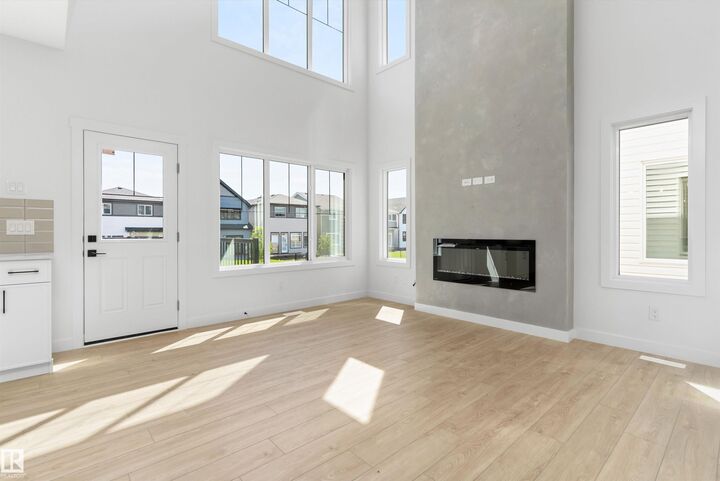 Property Photo: 5009 Cawsey Link SW AB T6W 5G4