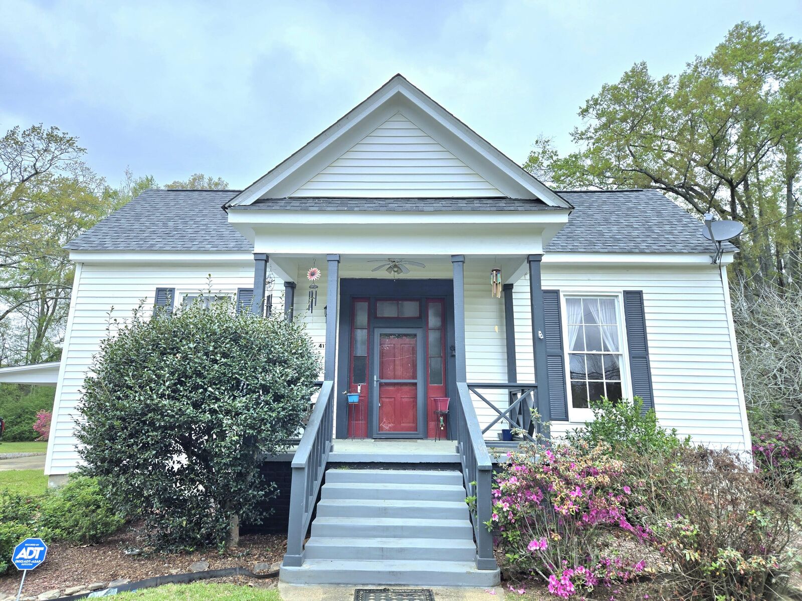 Property Photo:  412 S Jackson St.  MS 39059 