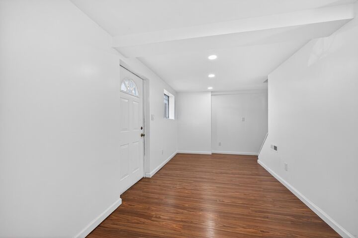 Property Photo:  14 Laurel Ct  NJ 07302 