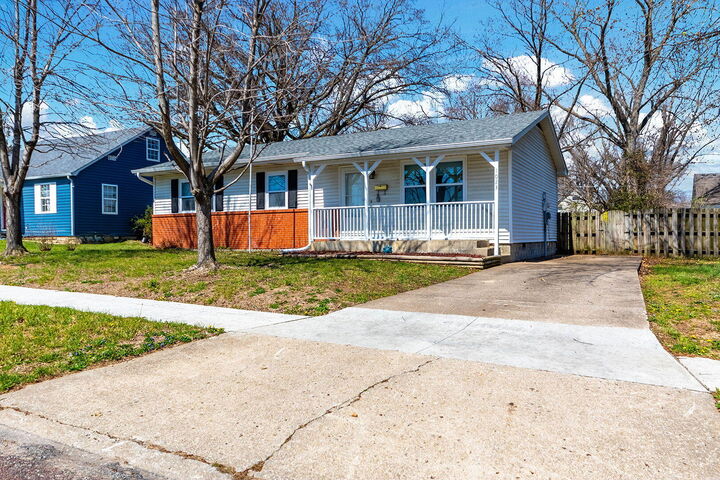 Property Photo:  1023 Harwood Street  MO 65265 