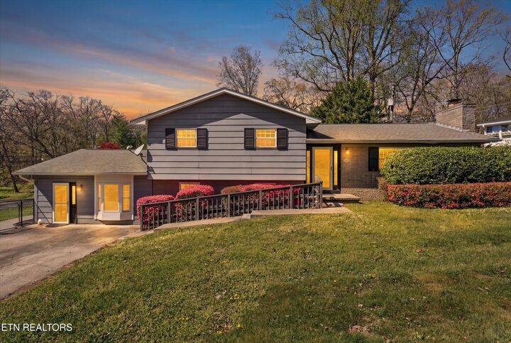 Property Photo:  7201 Stagecoach Tr  TN 37909 