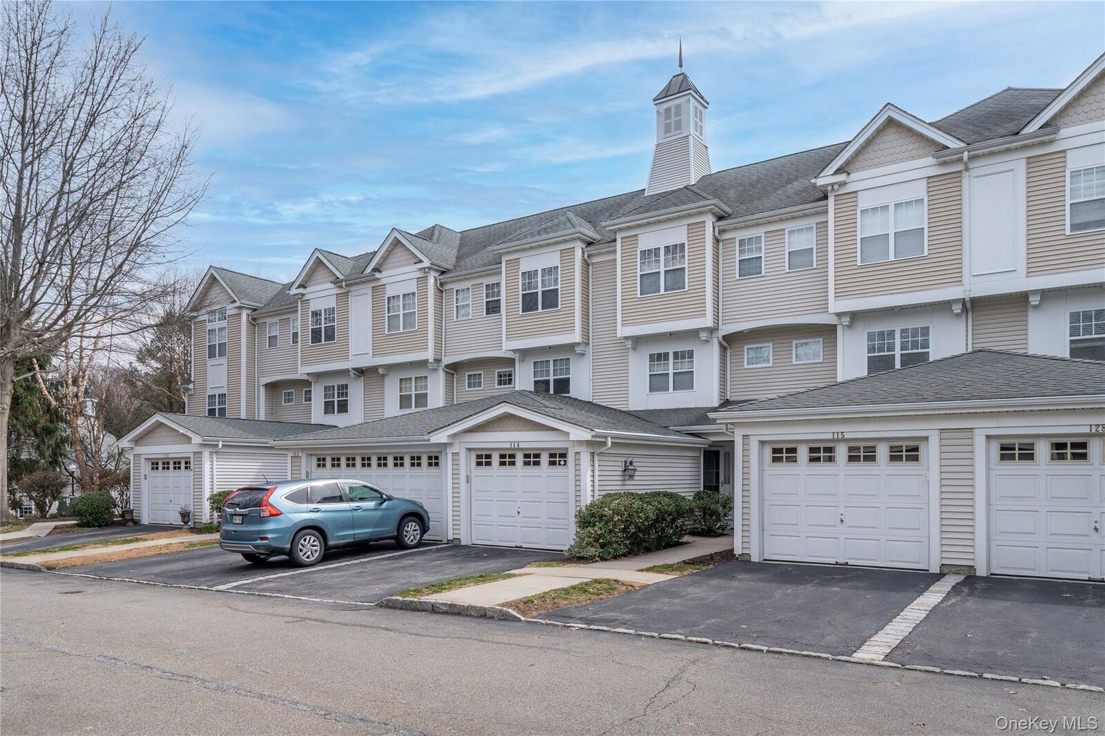 Property Photo:  115 Viewpoint Terrace  NY 10566 