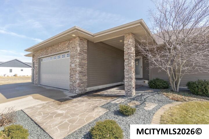 Property Photo:  125 Boulder  IA 50401 