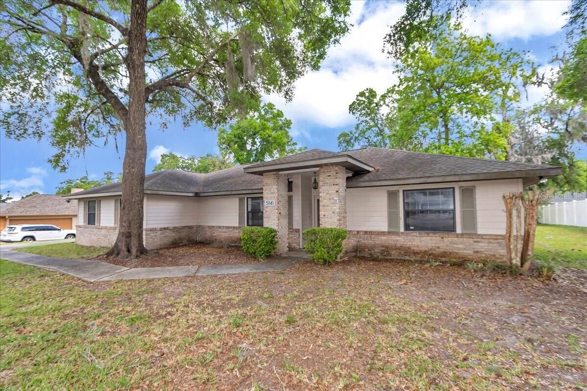 Property Photo:  5141 SE 36th Avenue  FL 34480 
