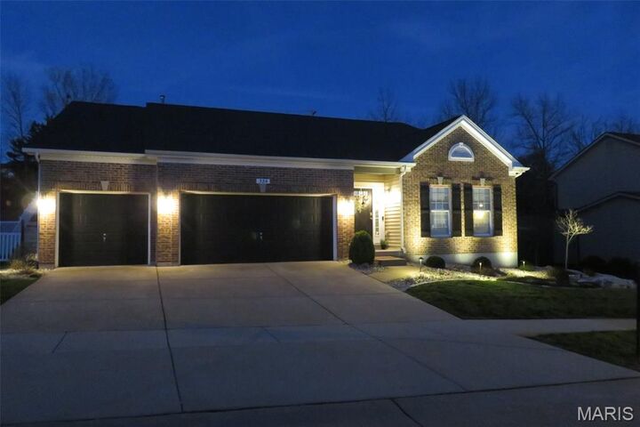 Property Photo:  324 Bramtonn Place  MO 63010 
