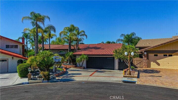 Property Photo:  30405 Golden Gate  CA 92587 