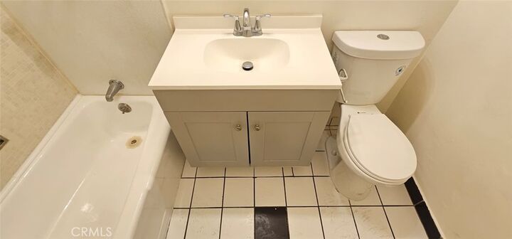 Property Photo:  206 N Park View Street 104  CA 90026 
