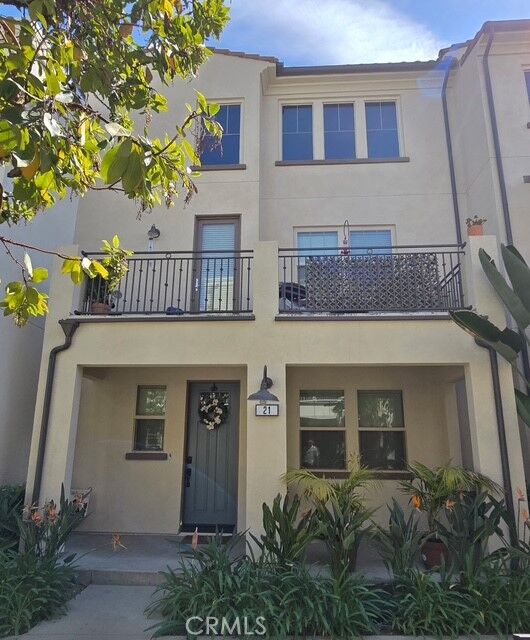 Property Photo:  21 Higo  CA 92694 