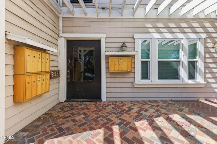 Property Photo:  421 N Euclid Avenue  CA 91101 