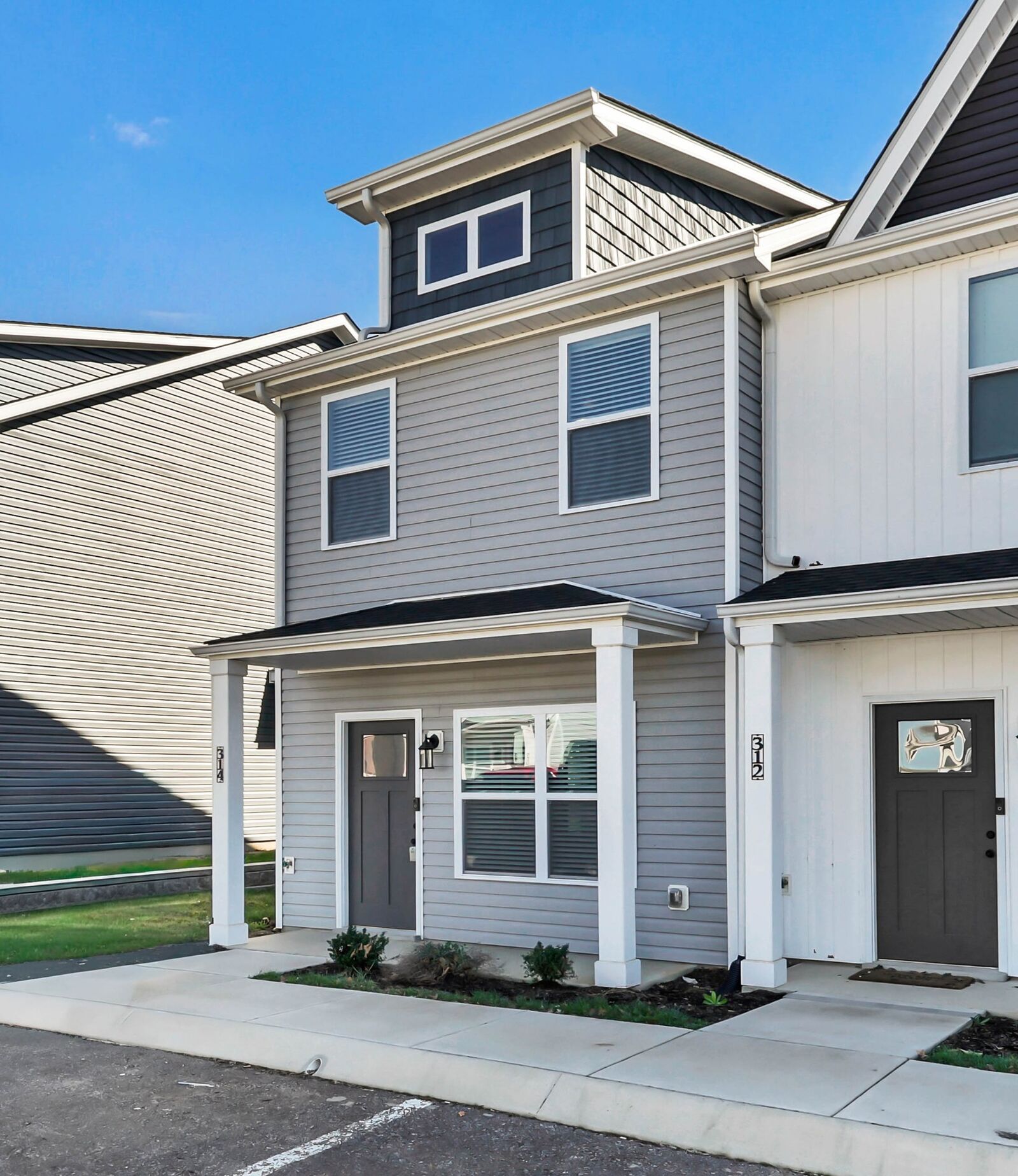 Property Photo:  314 Front Ridge Circle  TN 37040 