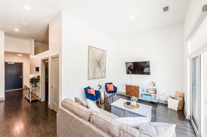 Property Photo:  2407 8th Ave S 210  TN 37204 