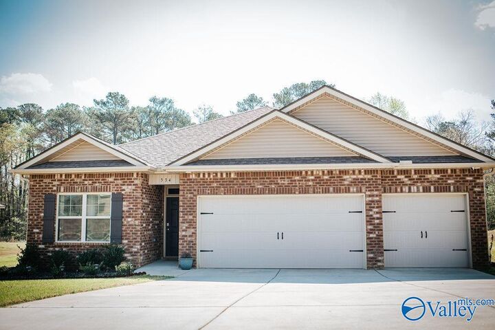 Property Photo: 534 SW Wolf Trace AL 35640