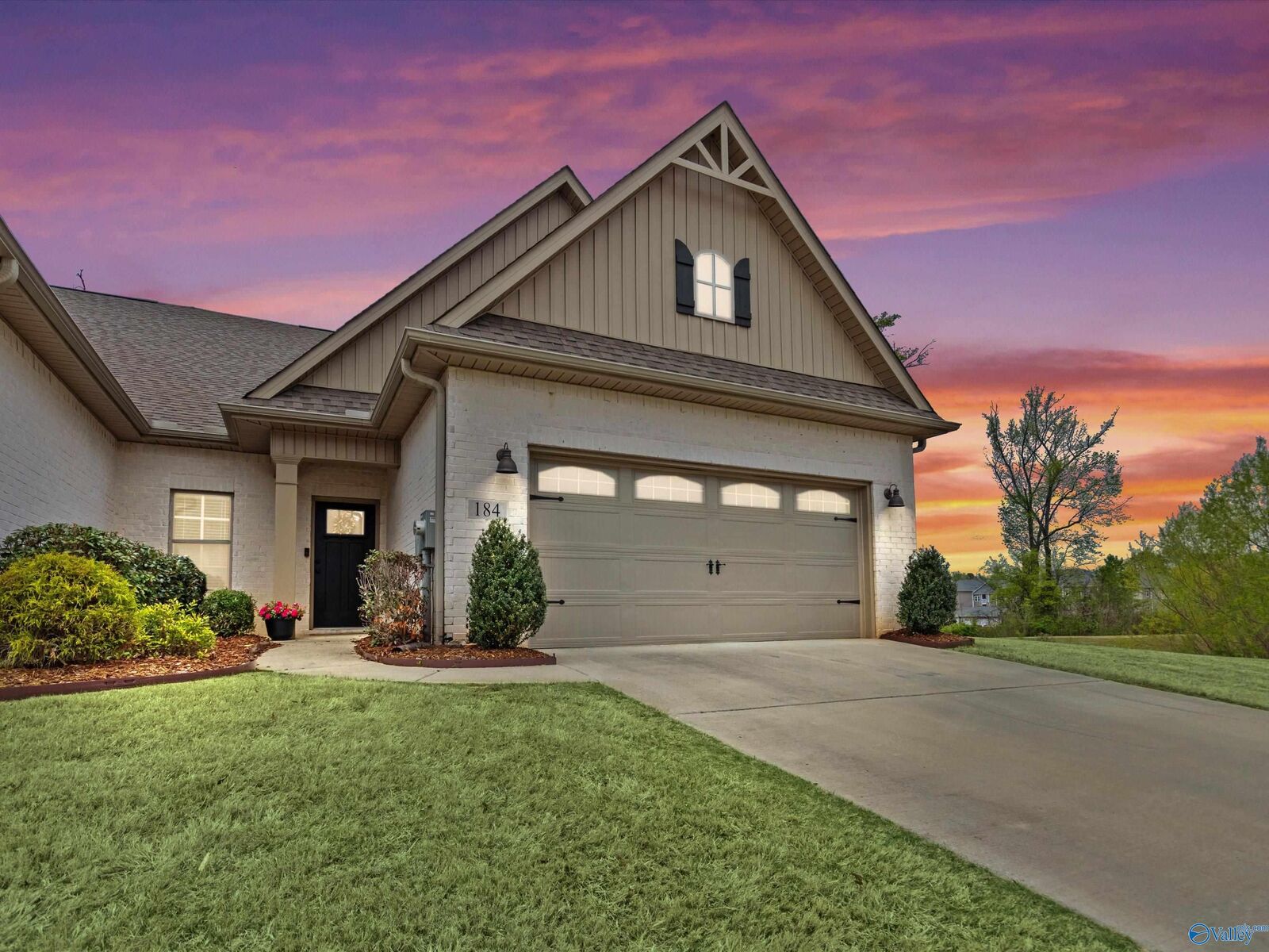 Property Photo: 184 John Deere Way AL 35757