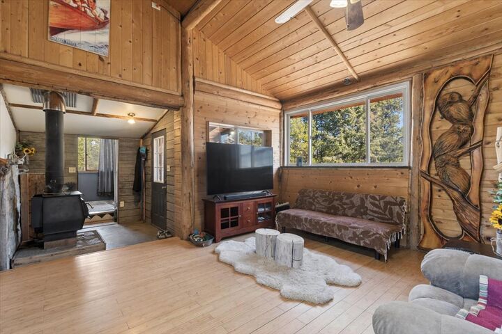 Property Photo:  957 Badger Hollow Trail  MT 59925 