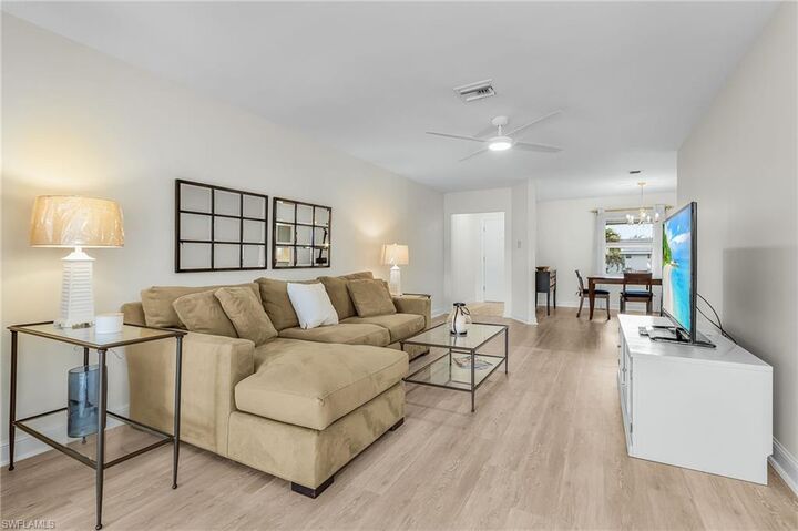 Property Photo: 4126 Belair Ln C4 FL 34103
