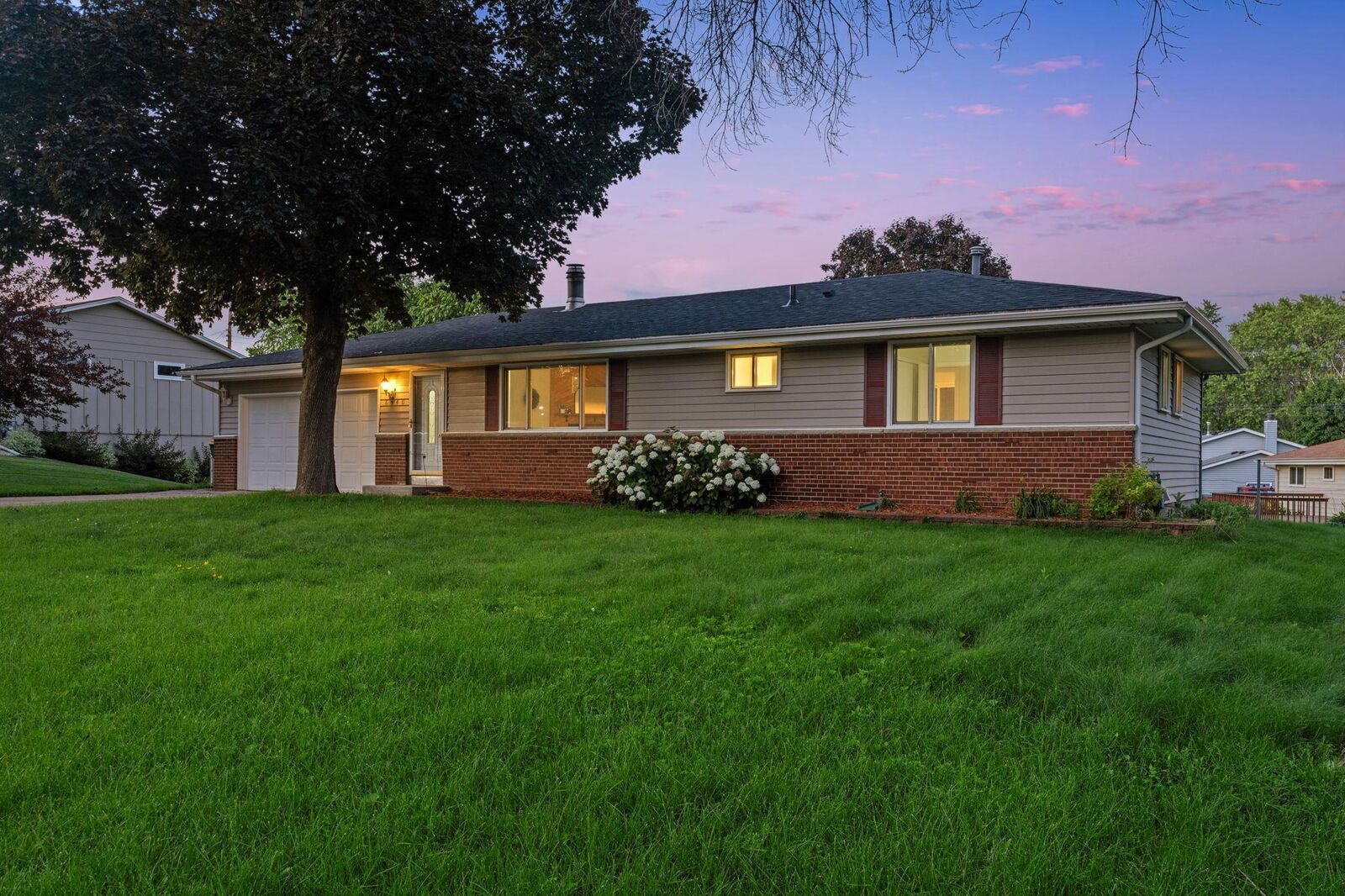 Property Photo: 6540 Zealand Avenue N MN 55428