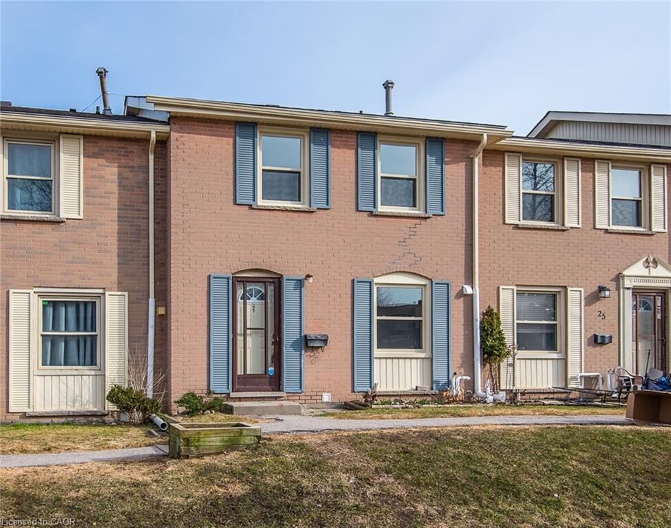 Photo de la propriété:  27 Queenston Drive  ON N2B 2T8 